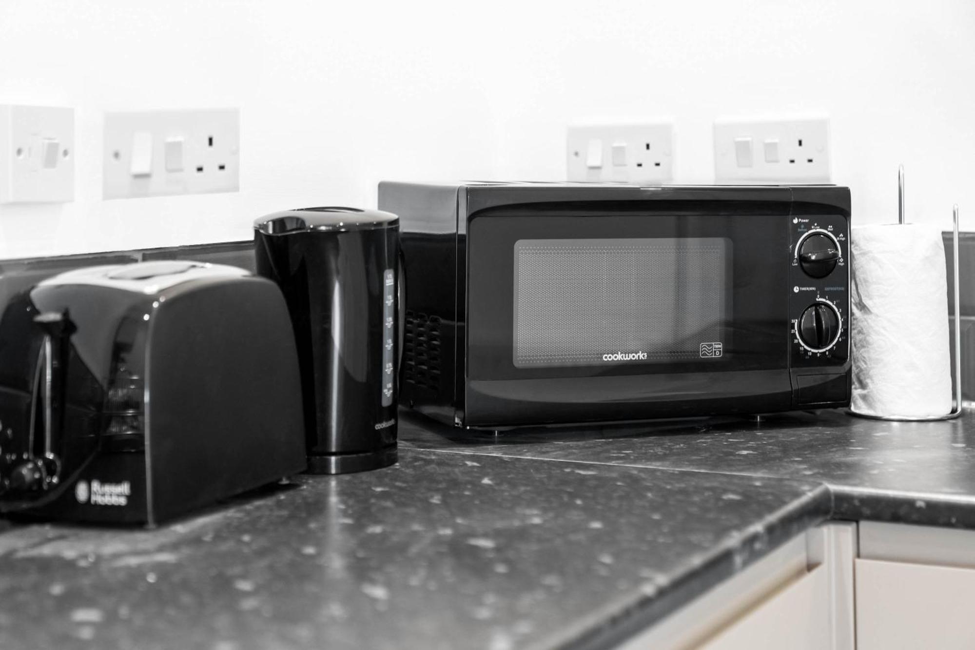 Stylish Apartment - Free Wifi & Netflix - On Street Parking - Double Bed - 49Ag Rowley Regis Екстериор снимка